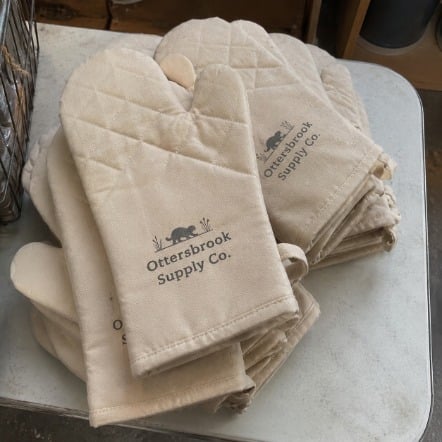 Branded oven mitts with logo