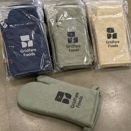 Customized oven mitts for bbq and grill brands