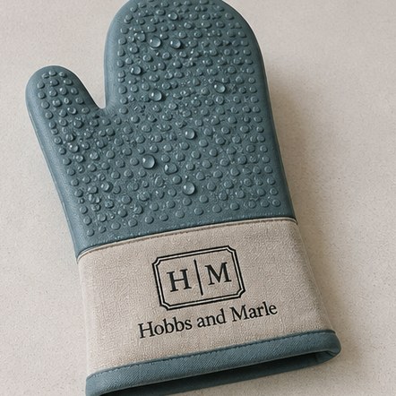 Silicone-Shell Oven Mitts